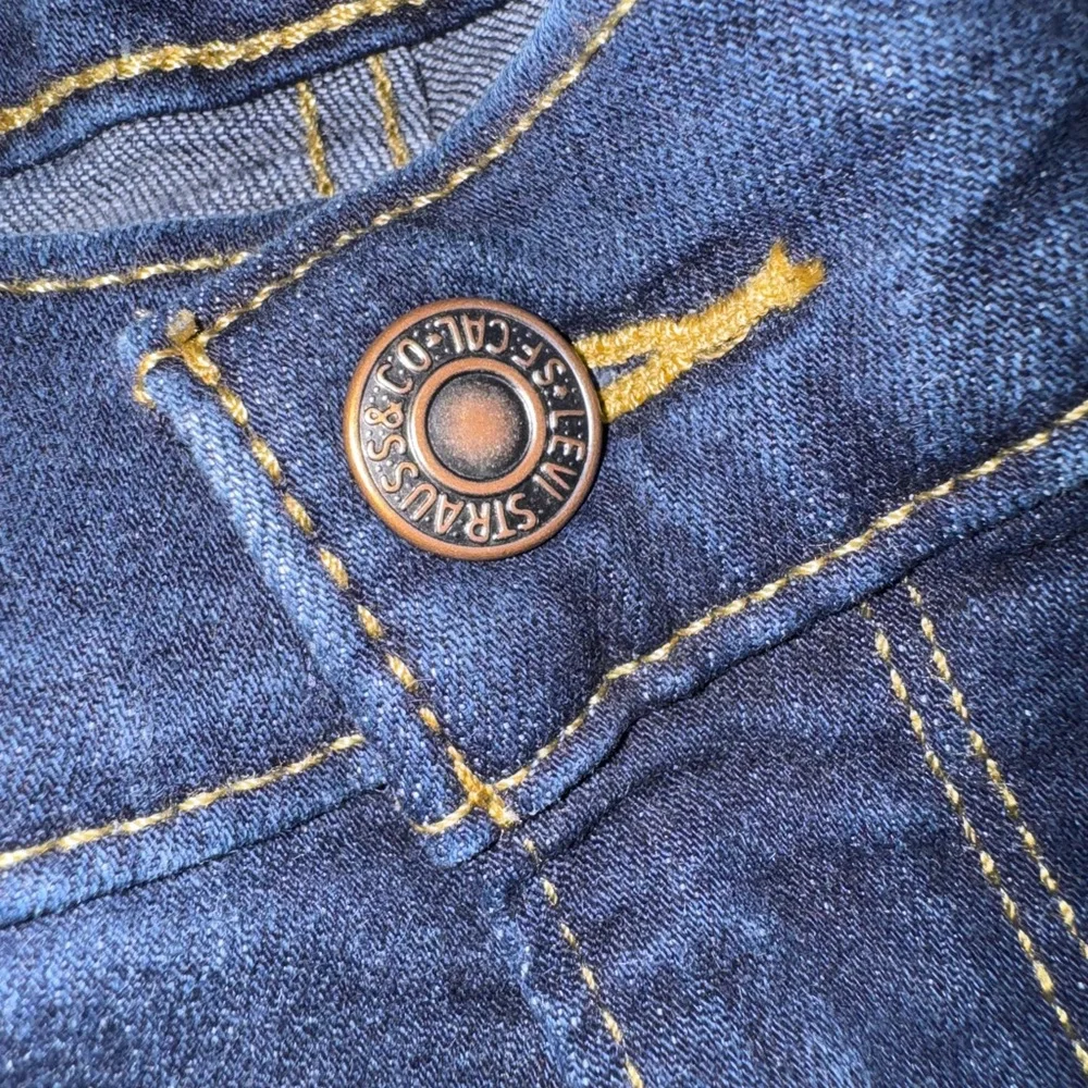 Levi’s Women Straight Leg Jeans - Size 6 - set of three - Picture 3 of 4